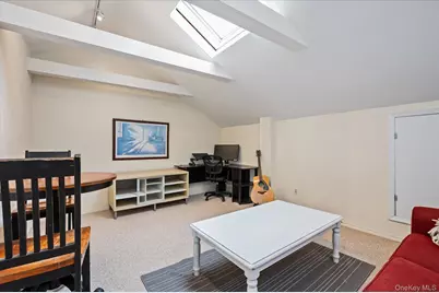 54 Stratford Green, Farmingdale, NY 11735 - Photo 18