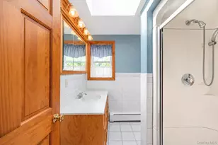 44 Maple Dr, Amityville, NY 11701 - Photo 20