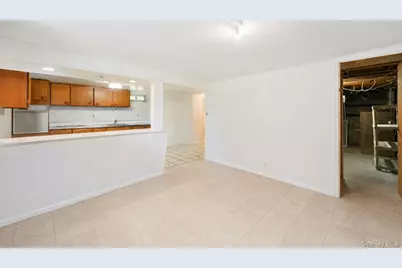 44 Maple Drive, Amityville, NY 11701 - Photo 26