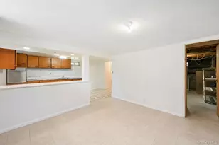 44 Maple Dr, Amityville, NY 11701 - Photo 26