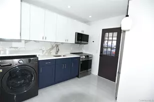 130 Balsam Ln, Levittown, NY 11756 - Photo 8