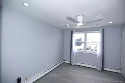 130 Balsam Lane, Levittown, NY 11756 - Photo 14