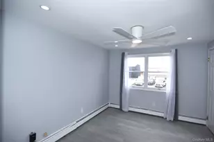 130 Balsam Ln, Levittown, NY 11756 - Photo 14