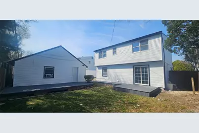 130 Balsam Lane, Levittown, NY 11756 - Photo 2