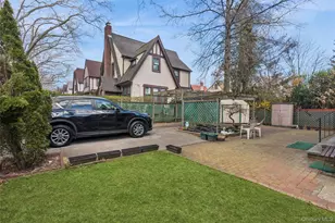 172-03 35th Ave, Flushing, NY 11358 - Photo 44