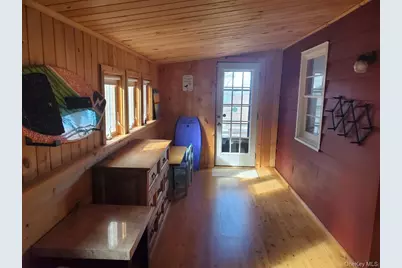 15 E Way Path, Calverton, NY 11933 - Photo 2