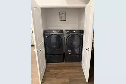 731 Hungry Harbor Road, Valley Stream, NY 11581 - Photo 6