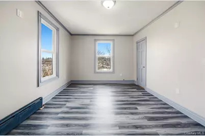 282 Greenvale Avenue, Yonkers, NY 10703 - Photo 12