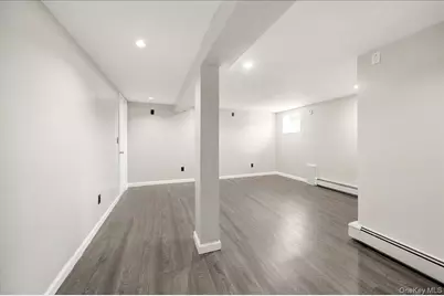 282 Greenvale Avenue, Yonkers, NY 10703 - Photo 14