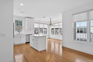 31201 Spruce Pond Cir, Plainview, NY 11803 - Photo 12