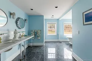 33 Beach Rd, Northport, NY 11768 - Photo 22