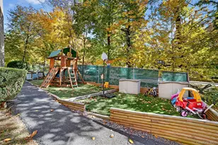 111 E Hartsdale Ave, Hartsdale, NY 10530 - Photo 22