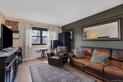 80-01 156th Avenue #3, Howard Beach, NY 11414 - Photo 4