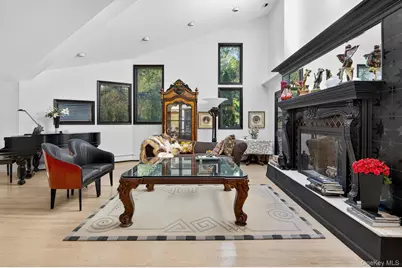 9 Applegreen Drive, Old Westbury, NY 11568 - Photo 10
