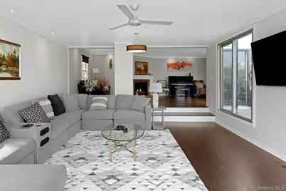 83 Burning Tree Rd, Greenwich, CT 06830 - Photo 6