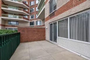 100 Hilton Ave, Garden City, NY 11530 - Photo 12