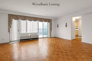 100 Hilton Ave, Garden City, NY 11530 - Photo 2