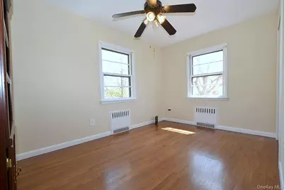 16 Hunter Place, Smithtown, NY 11787 - Photo 8