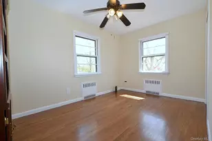 16 Hunter Pl, Smithtown, NY 11787 - Photo 8