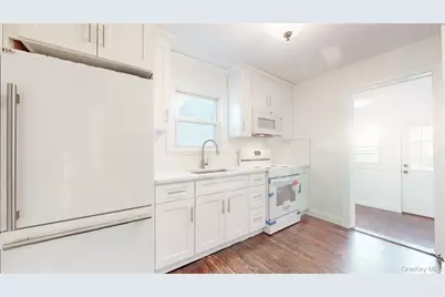 23 Cherry Street, East Northport, NY 11731 - Photo 8