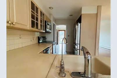 38 Evelyn Lane, Syosset, NY 11791 - Photo 6