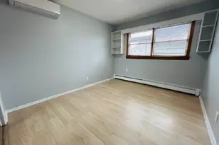 38 Evelyn Ln, Syosset, NY 11791 - Photo 10