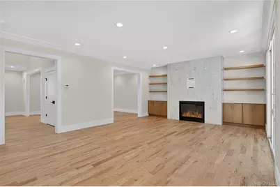 654 Caledonia Road, Dix Hills, NY 11746 - Photo 10