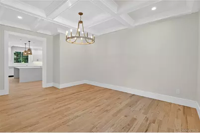 654 Caledonia Road, Dix Hills, NY 11746 - Photo 8