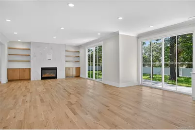 654 Caledonia Road, Dix Hills, NY 11746 - Photo 12