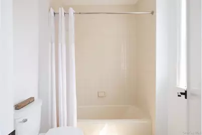 80 Deerhurst Road, Scarsdale, NY 10583 - Photo 30