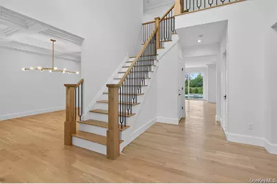 32 Pine Road, Syosset, NY 11791 - Photo 4