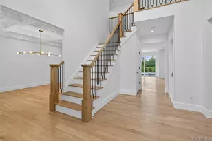 32 Pine Rd, Syosset, NY 11791 - Photo 4