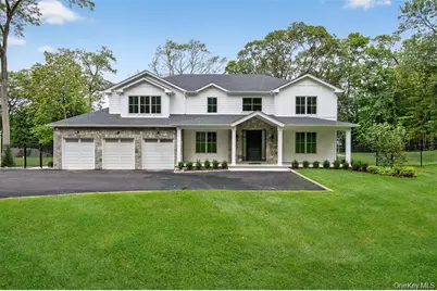 32 Pine Road, Syosset, NY 11791 - Photo 1