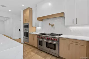 32 Pine Rd, Syosset, NY 11791 - Photo 16