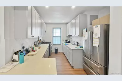 4320 Hamilton Place, Little Neck, NY 11363 - Photo 18