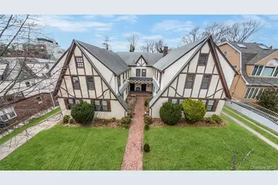 4320 Hamilton Place, Little Neck, NY 11363 - Photo 14