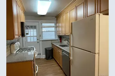 46 Illinois Avenue #duplex, Long Beach, NY 11561 - Photo 4