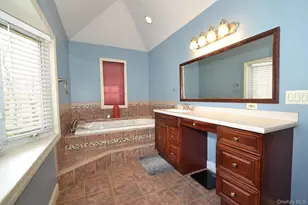 3 Chuck Ct, Port Jefferson, NY 11777 - Photo 20