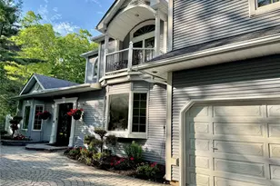 3 Chuck Ct, Port Jefferson, NY 11777 - Photo 2