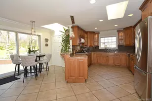 3 Chuck Ct, Port Jefferson, NY 11777 - Photo 6