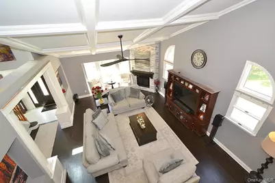 3 Chuck Court, Port Jefferson, NY 11777 - Photo 10