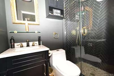 3 Chuck Court, Port Jefferson, NY 11777 - Photo 16