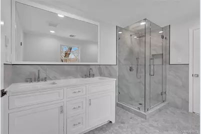 541 Split Rock Road, Syosset, NY 11791 - Photo 44