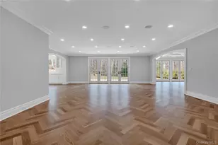 541 Split Rock Rd, Syosset, NY 11791 - Photo 18