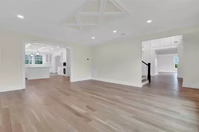 541 Split Rock Road, Syosset, NY 11791 - Photo 26