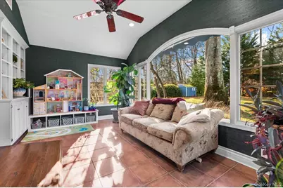 277 W Neck Road, Huntington, NY 11743 - Photo 10