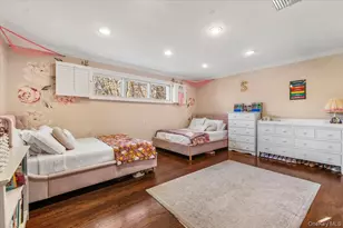 277 W Neck Rd, Huntington, NY 11743 - Photo 14