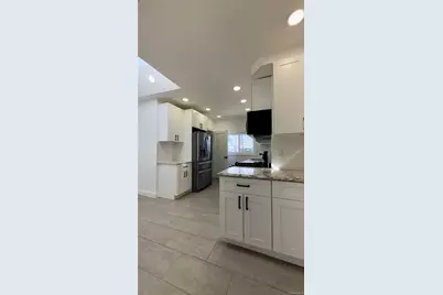 3295 Parkway Drive, Baldwin, NY 11510 - Photo 4