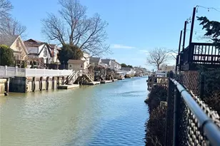 3295 Parkway Dr, Baldwin, NY 11510 - Photo 2