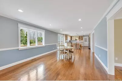 18 Jerusalem Hollow Road, Manorville, NY 11949 - Photo 10